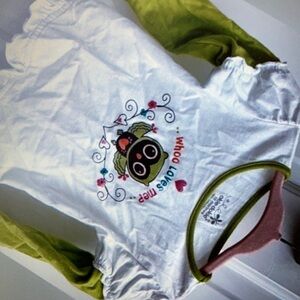 Good condition kid’s long sleeve neck shirt